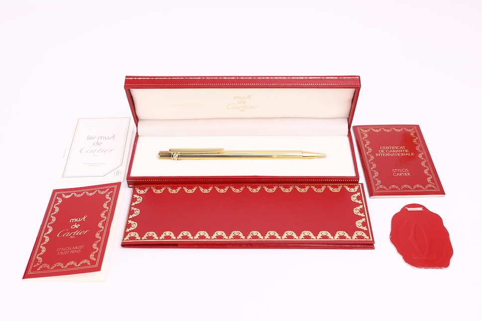 Parker - penna stilografica in argento 925 ciselé con particolari dorati -  Asta Asta a Tempo - Penne da Collezione e Accessori da Scrivania - Casa  d'Aste Arcadia